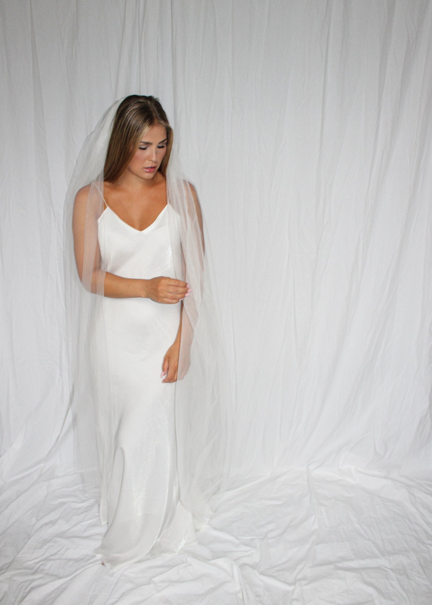 Margaret Huntu on saatavilla verkkokaupassamme ja hääpukuliikkeessämme Tampereella